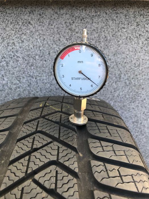1x 235/45R19 99V M+S Pirelli SottoZero 3 MO opona zima R