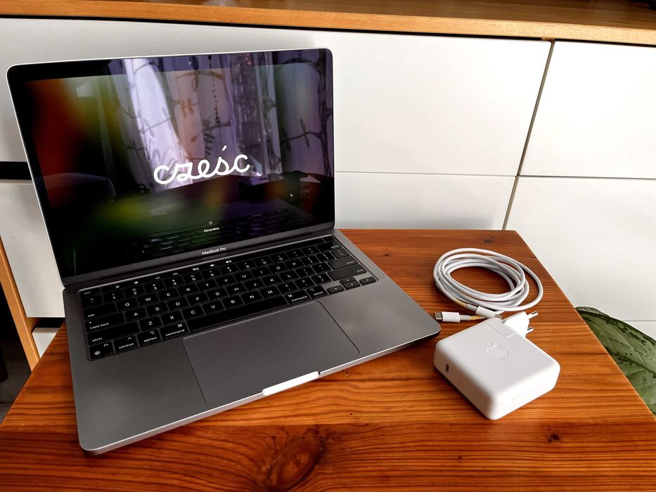 MacBook Pro 13” 2020 M1 / 16 GB RAM / 1 TB SSD (A2338) stan idealny