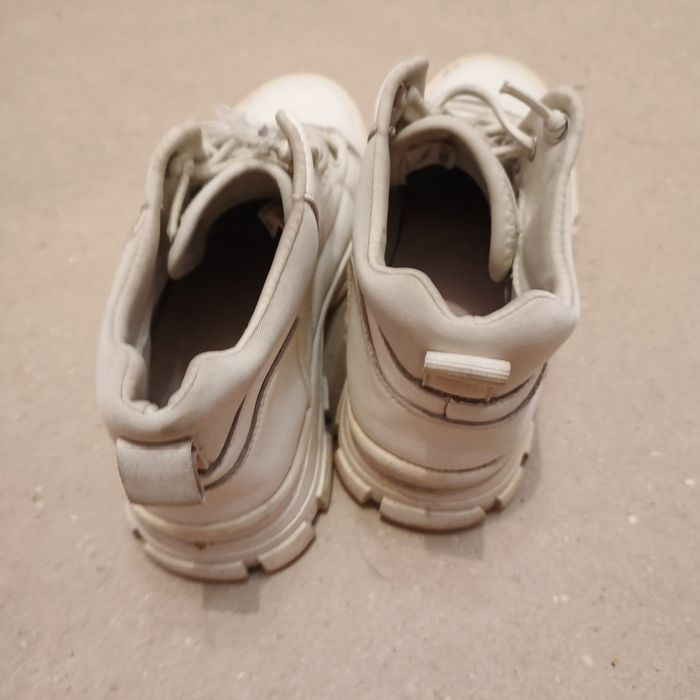 Білі черевики шкіра 37 р.