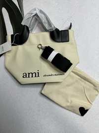 Дуже зручна сумка Ami оригінал нова з бірками