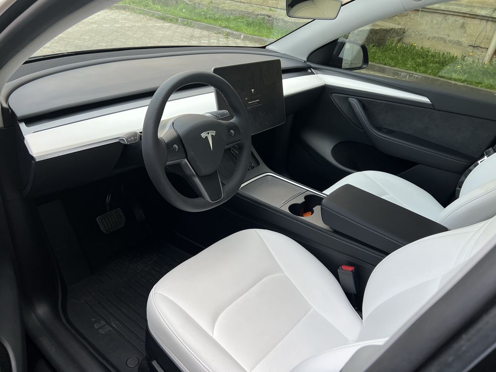 Оренда Tesla Model Y 2024, прокат автомобіля, під виплату.