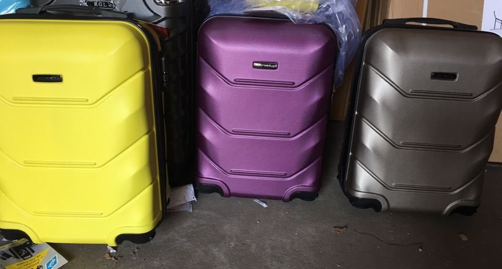 Дорожный чемодан на колесах Wings JAKW сумка дорожній чемрдан Нові