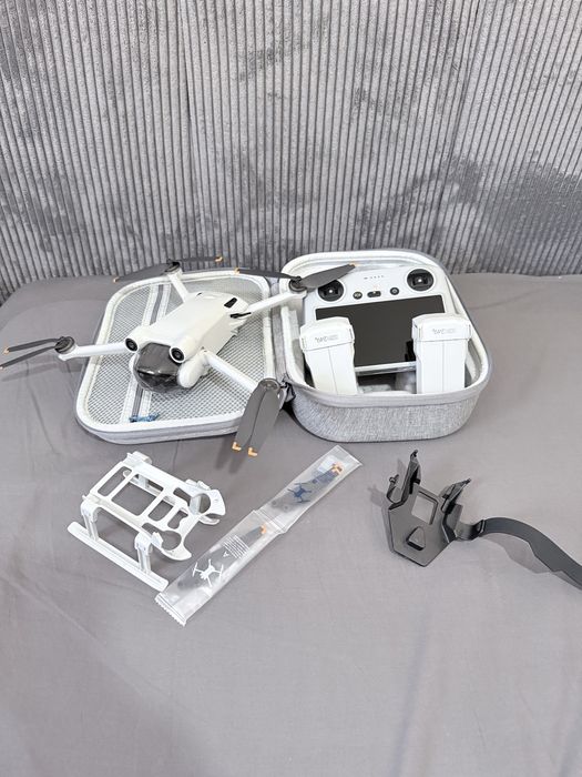 DJI MINI 3Pro rc + akcesoria Stan Idealny