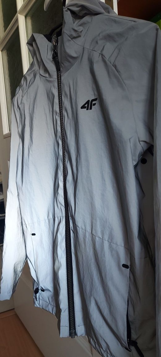 Kurtka 4f odblaskowa 146 przejściowa unisex