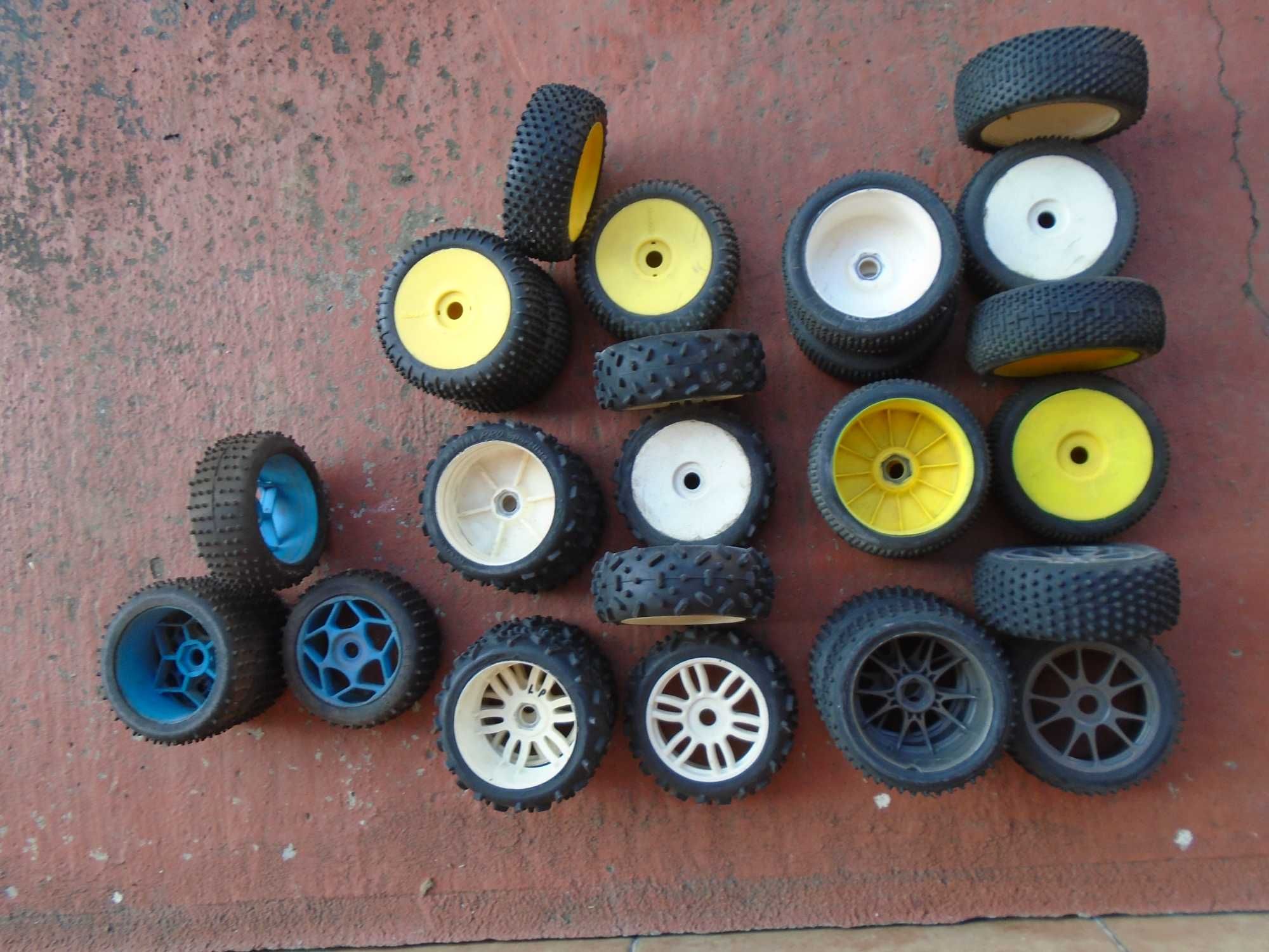 KOŁA Buggy 1:8 Off Road Modele RC