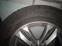 Зимова резина 215/65 R16