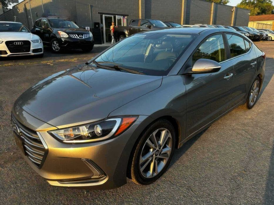 Hyundai Elantra Limited      2017