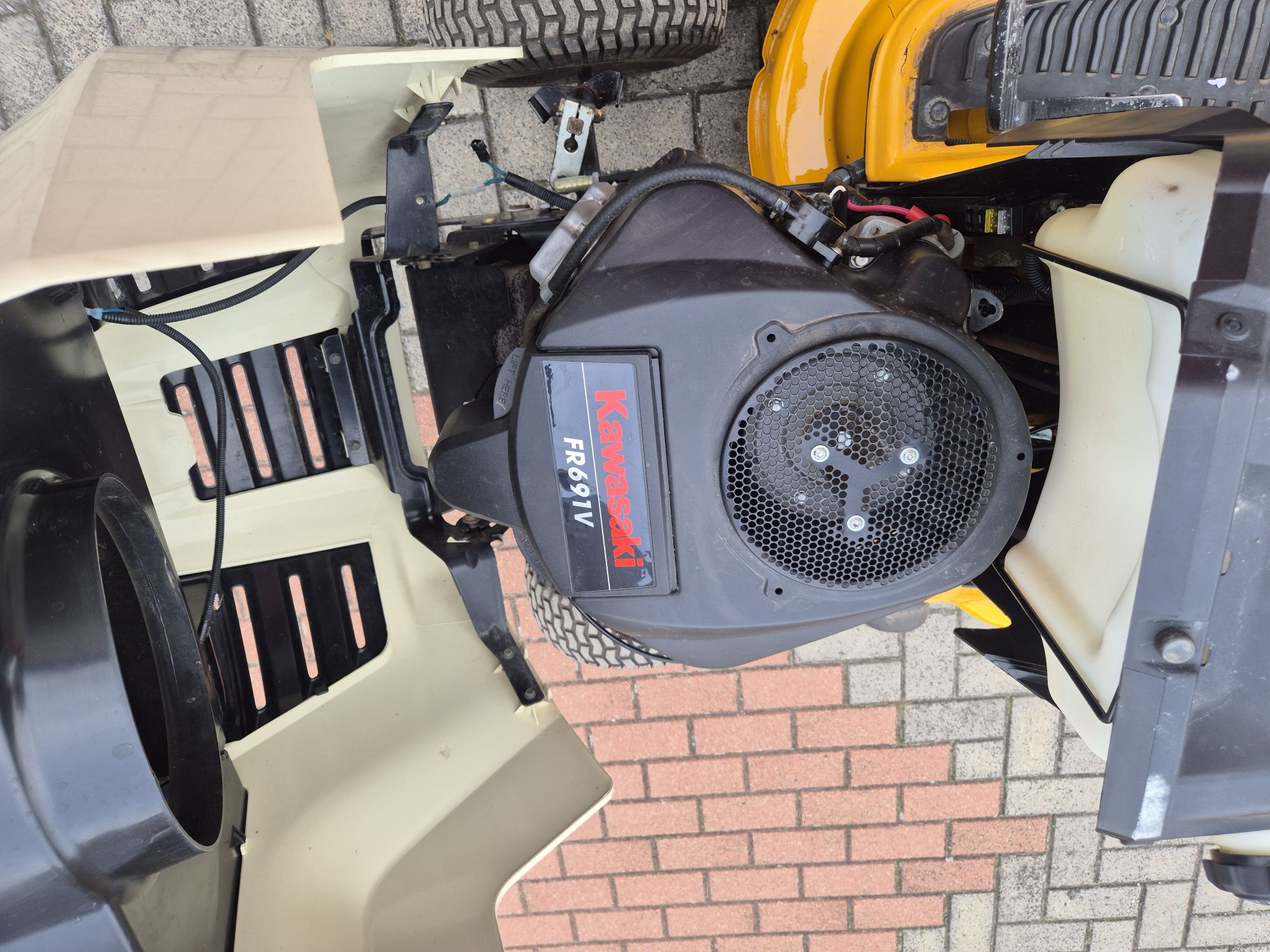 Traktorek kosiarka cub cadet cc 1024
