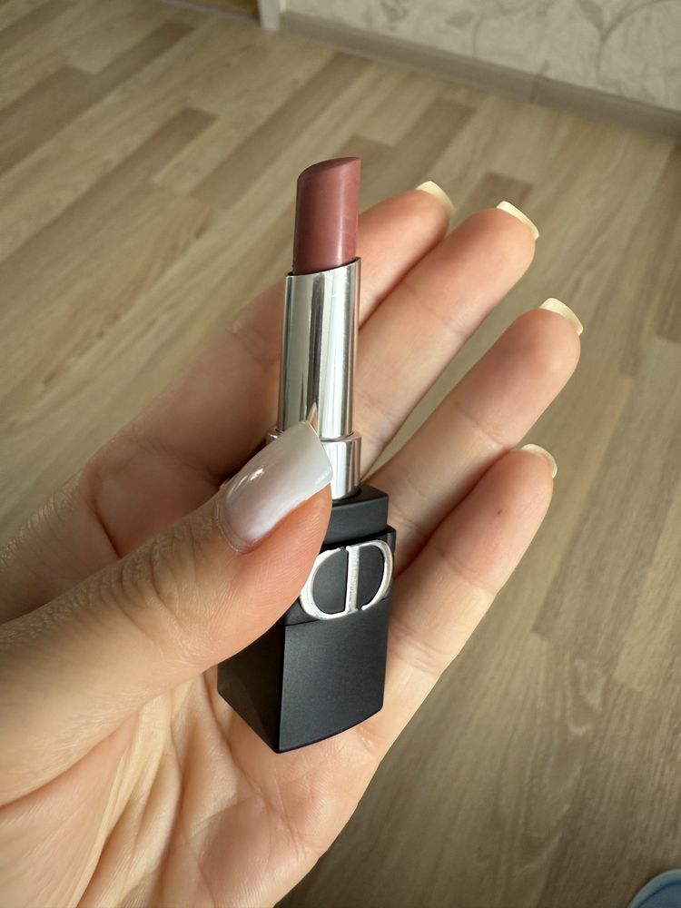 Christian Dior Rouge Forever 300 помада матова оригінал нюд