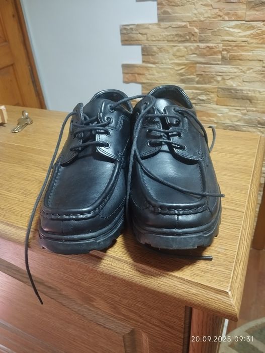 Взуття чоловіче Clarks