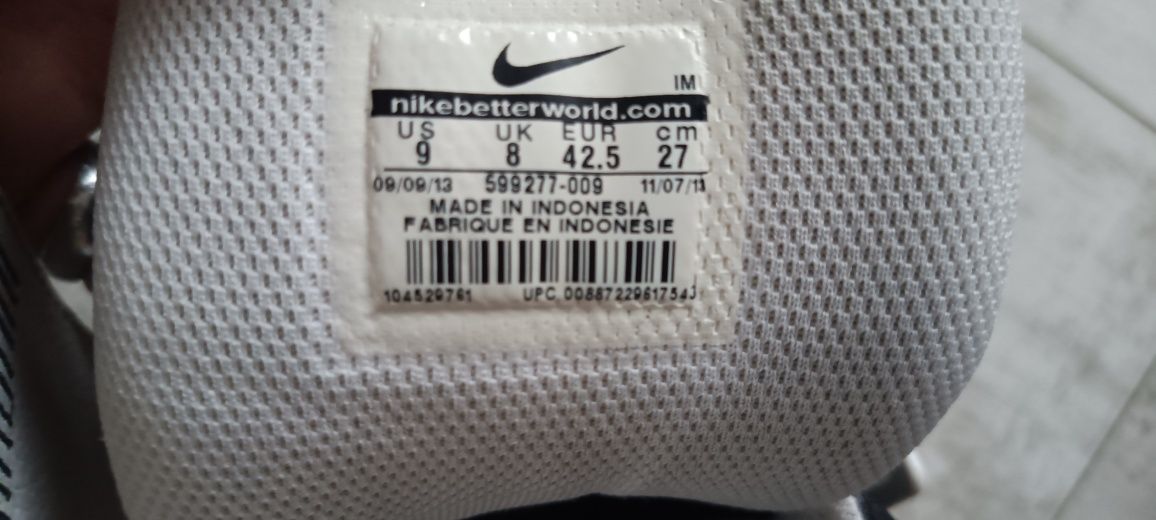 Buty Nike 42.5 wkładka 27 cm.