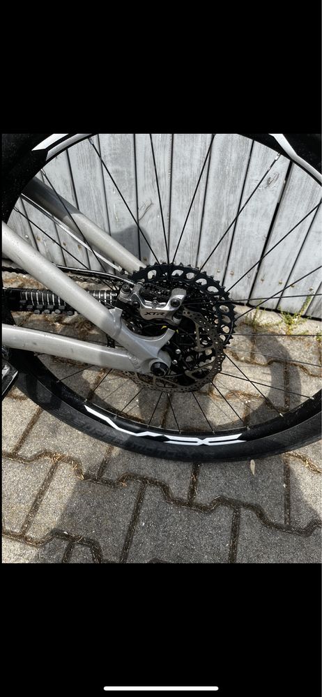 Rower Enduro DARTMOOR HORNET, CUSTOM 2022 {roz. L}