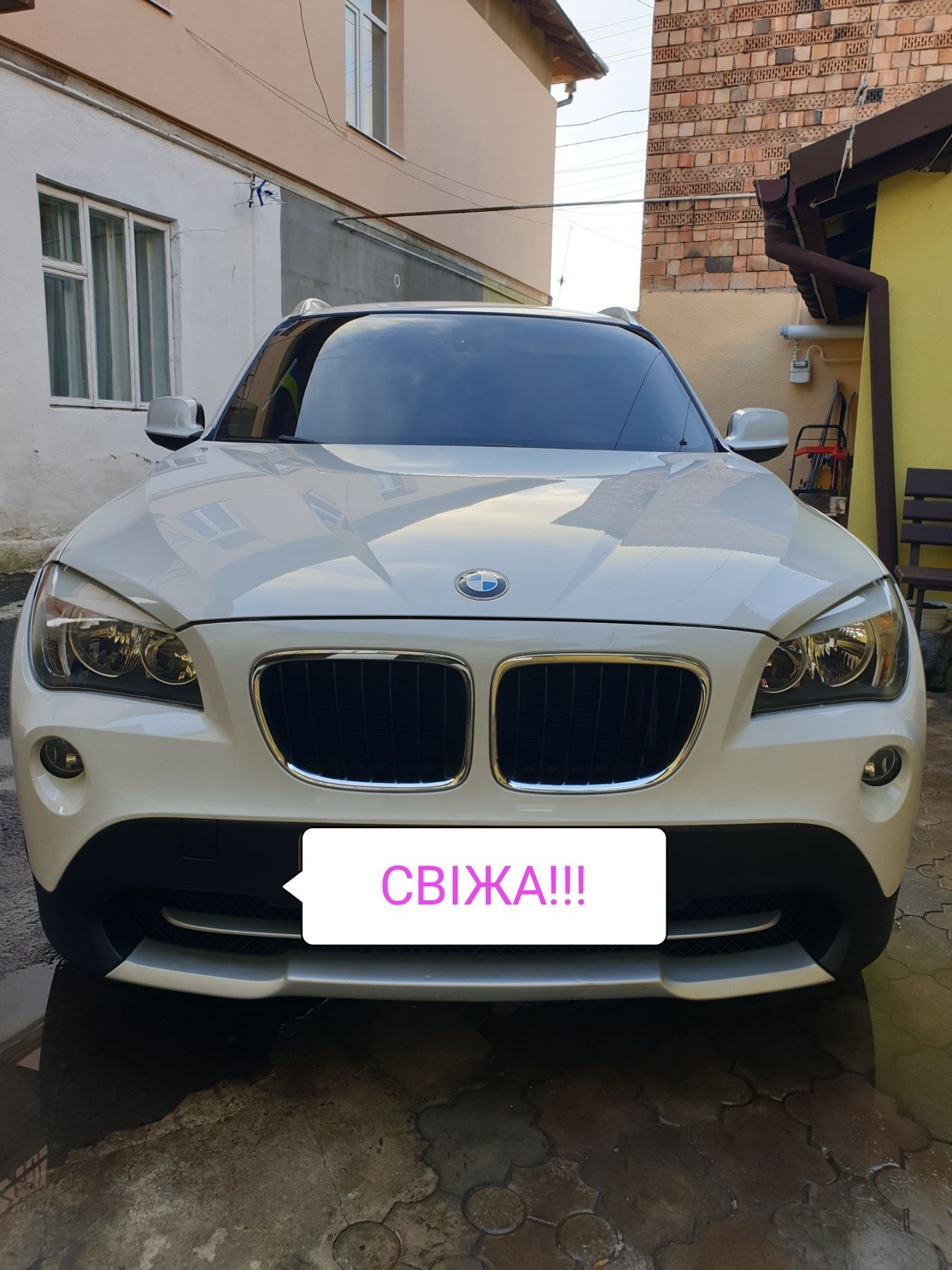 Свіжозавезений автомобіль BMW X1-Швейцарія-автомат-обслужена