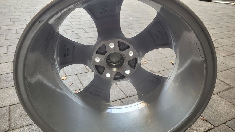 Felgi Orginalne skoda 17 cali 7J ET54 5x112 vw seat audi NOWE