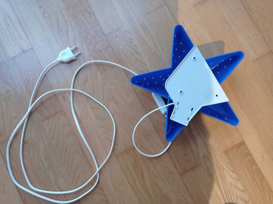 Candeeiro parede IKEA para quarto criança