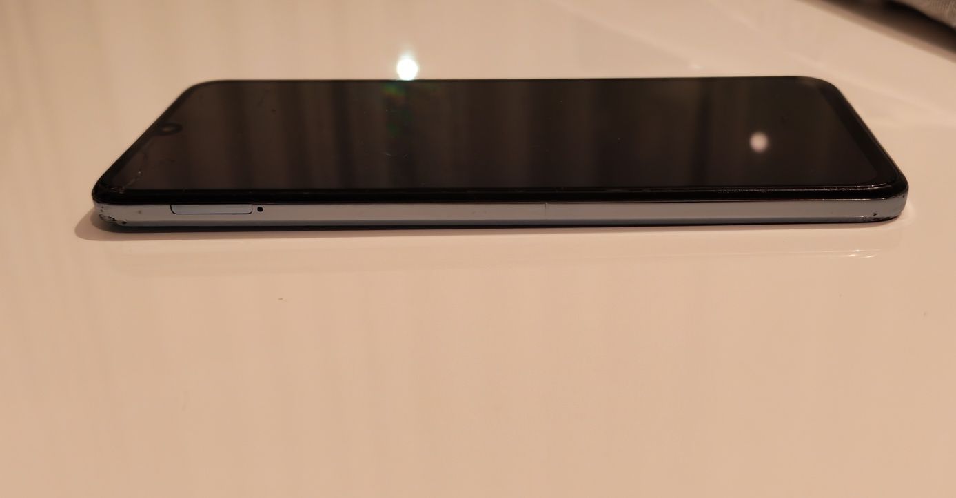 Smartfon TCL 30 (niebieski)