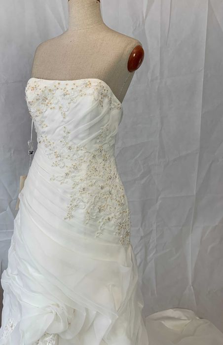 Nowa suknia ślubna 40 L Ellis Bridals princessa księżniczka z trenem