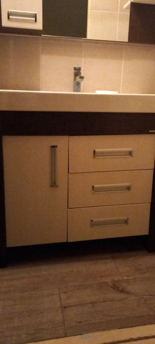 Продам мебель для ванной комнаты, тумба и зеркало