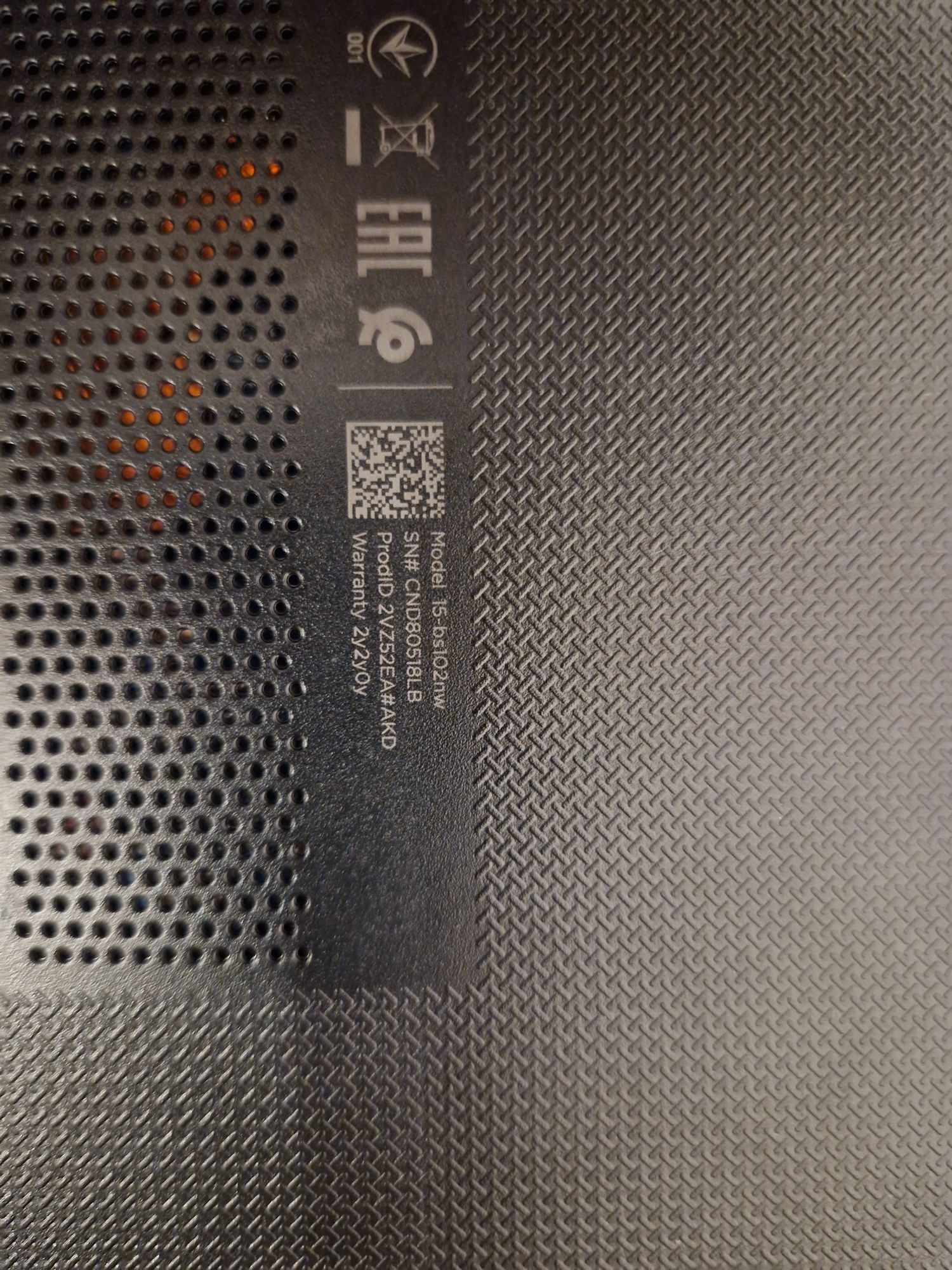 HP 15-bs102nw,  Intel Core i5-8250U, AMD Radeon 520