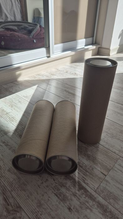 Картонний тубус з металевими кришками