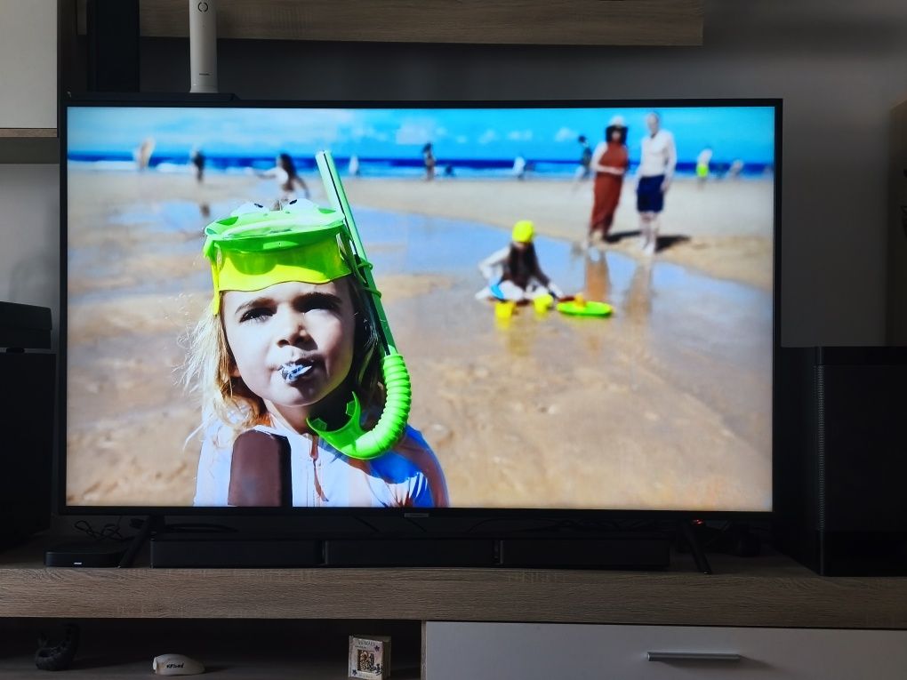 SMARTV Samsung 57" LED UltraHD 4K- UE58NU7105+OFERTA prateleira p/box