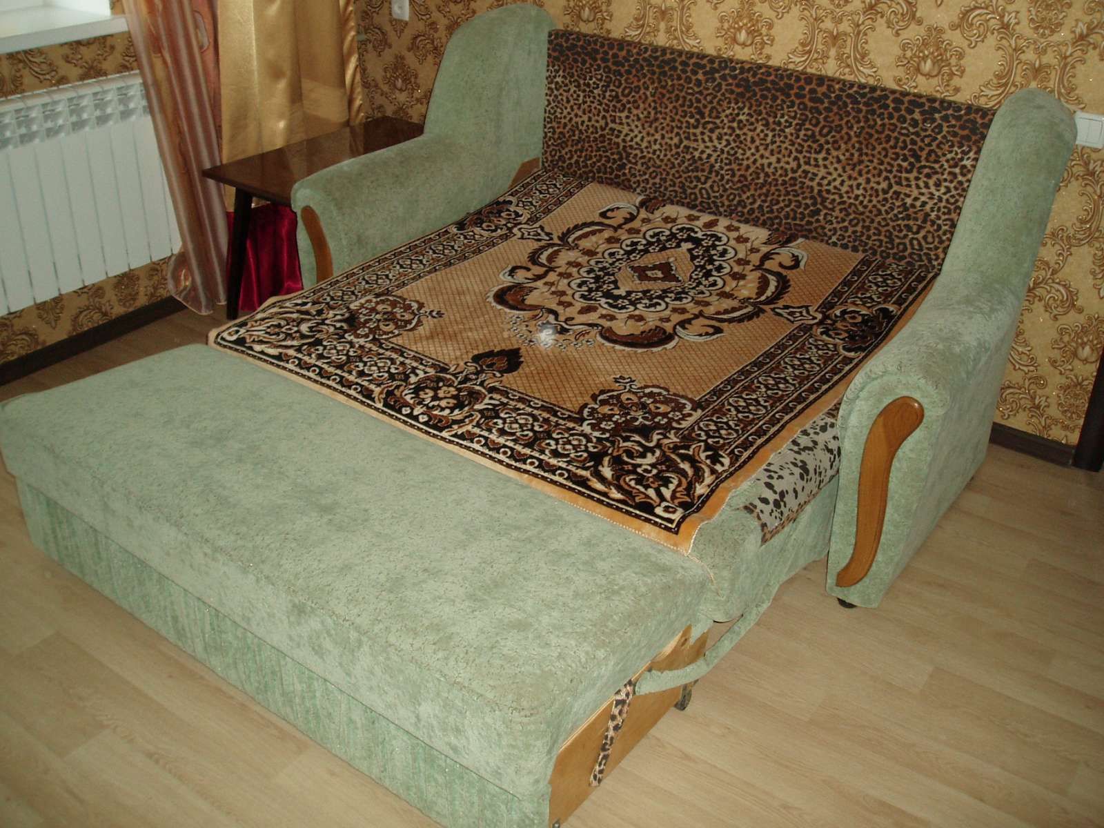 Продам диван б/у