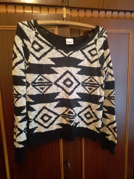 Продам жіночий светр кофту на розм 50-52, або L -XL