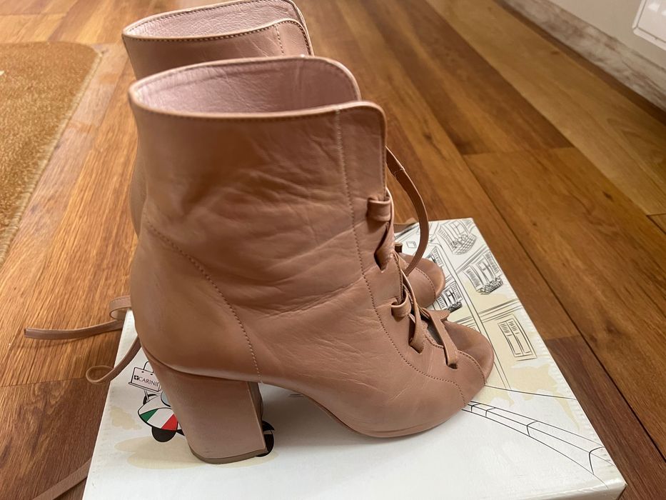 Sandałki skóra naturalna carinii r.40