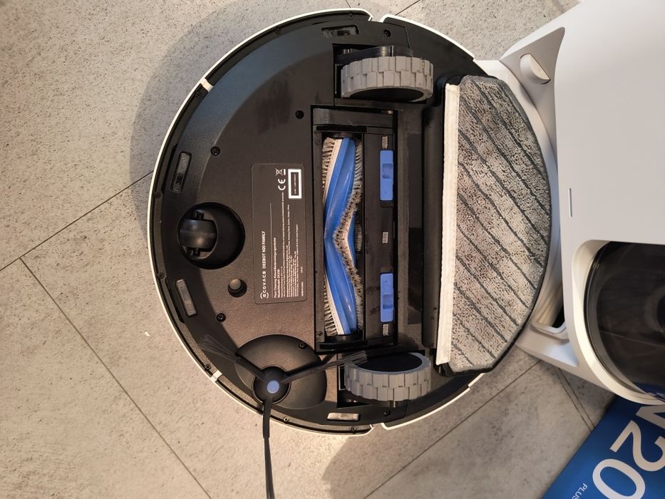 Odkurzacz mopujący Ecovacs Deebot N20 Plus