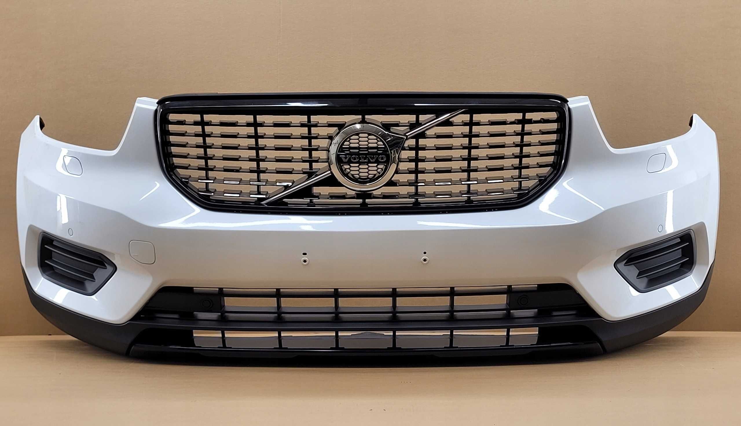 Volvo xc40 c40 бампер передний