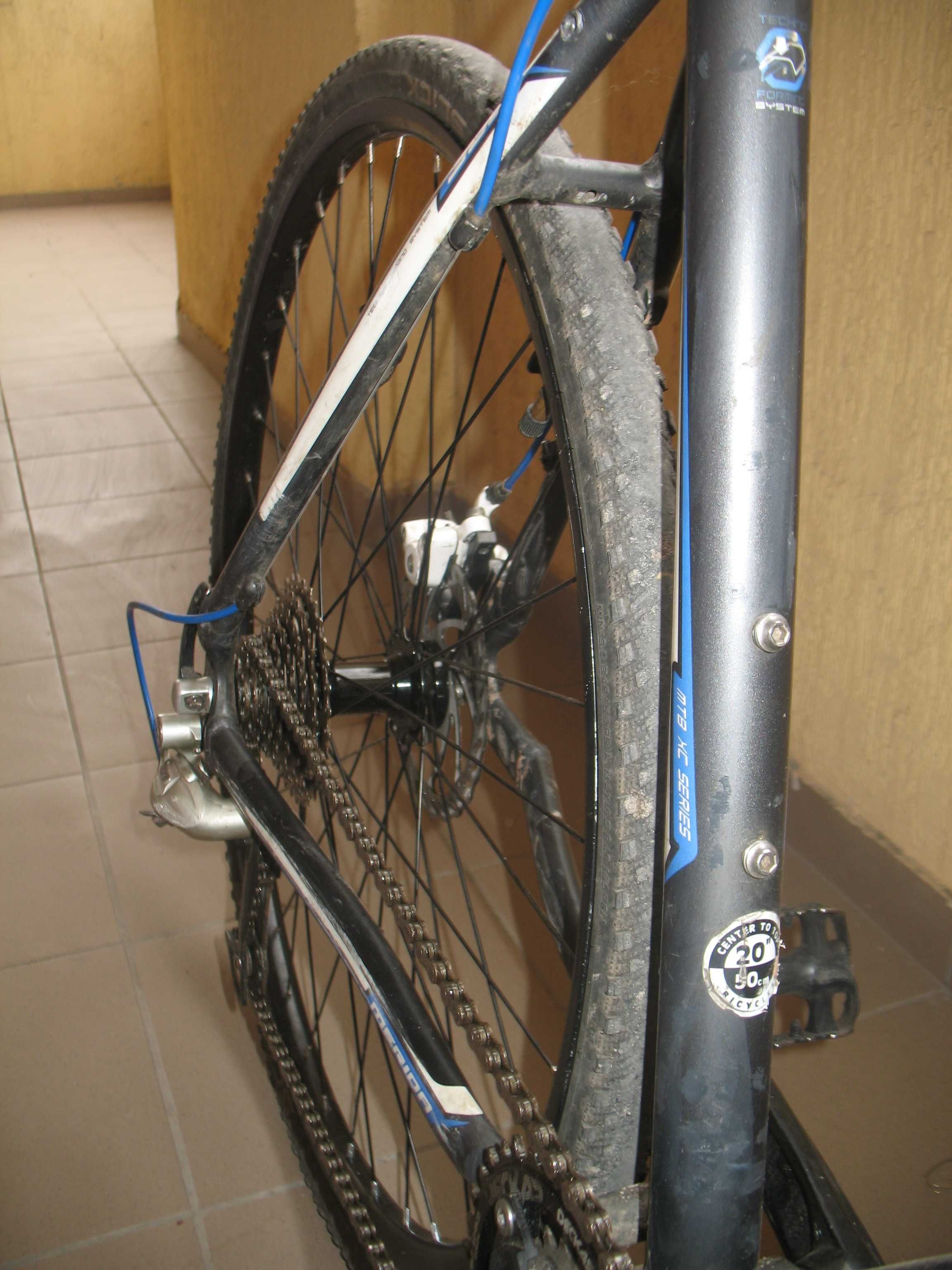 merida tfs matts розм. 20" колеса 28". 9шв. deore