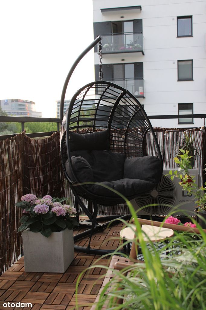 4 pokoje, duży balkon, 2 miejsca postojowe + box