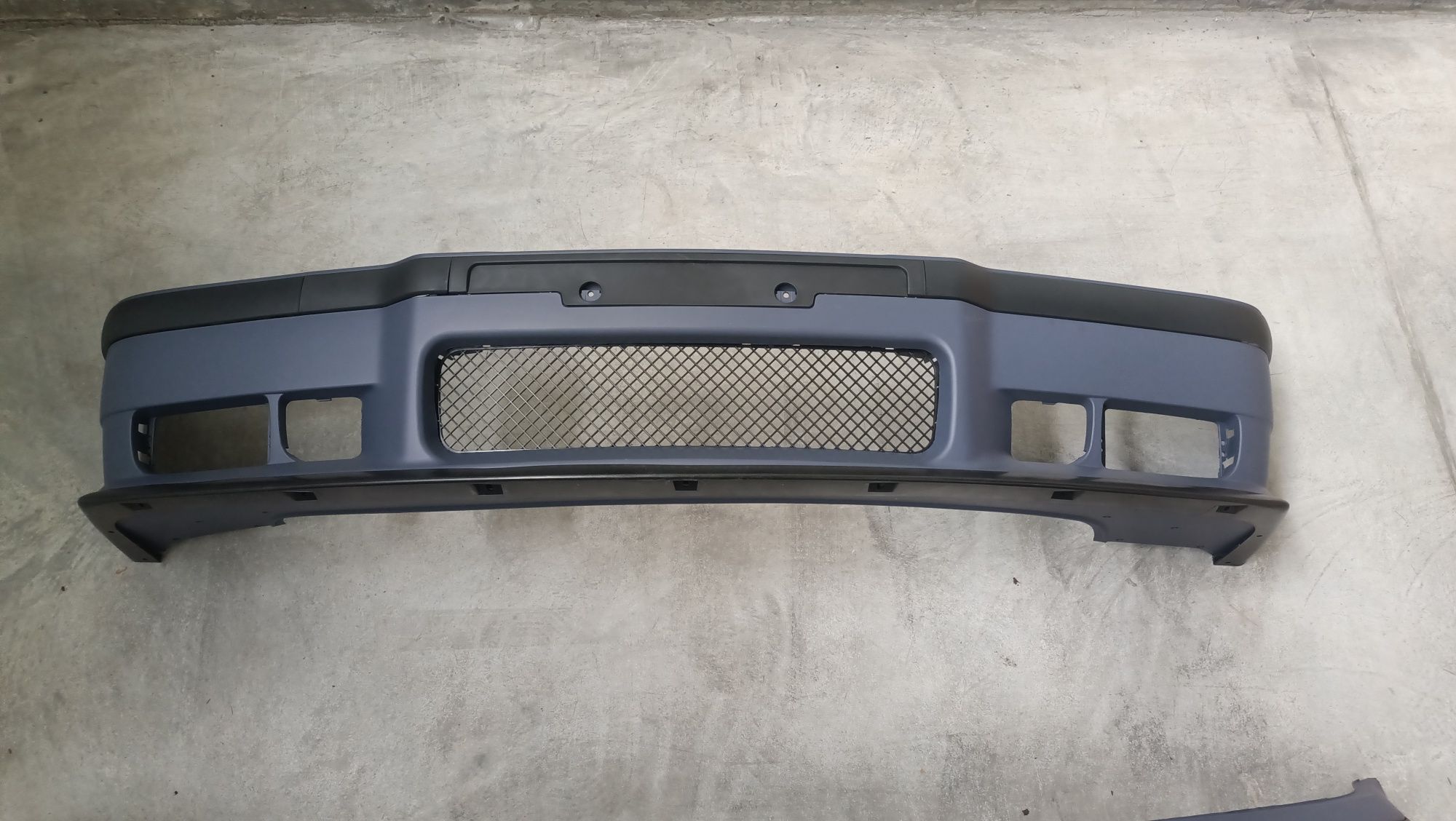 Бампер передний для БМВ BMW E36 в стиле M3 M Paket