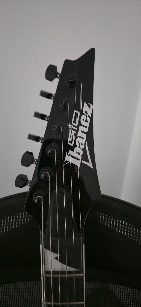 Guitarra ibanez gio