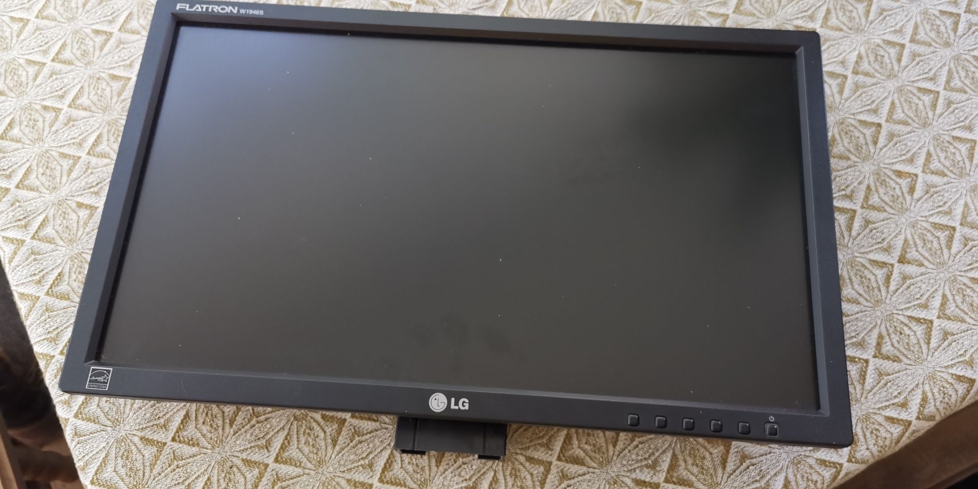 LG flatron w1946s bf
