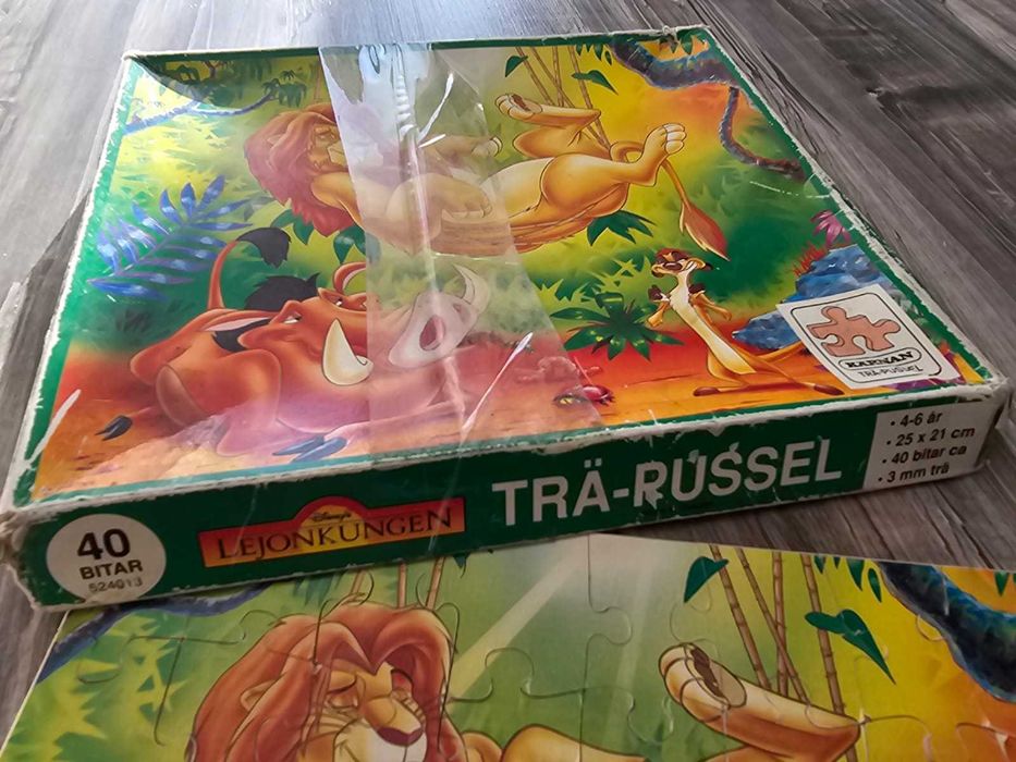 Król Lew Hakuna Matata Timon i Pumba puzzle duże 40 el.