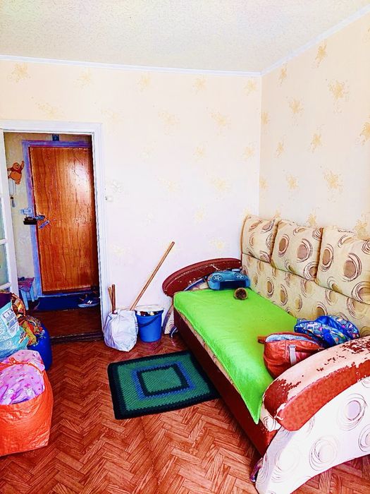 Продам 2х ком квартиру Л/Б 2 мкр