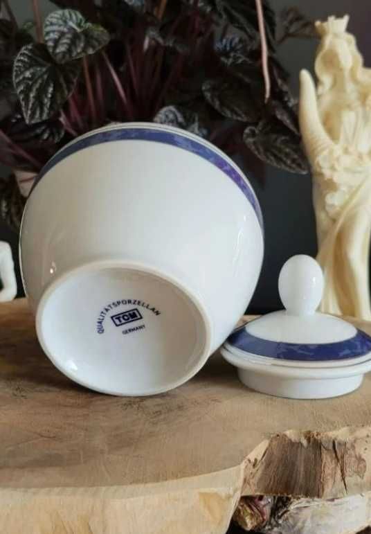 Biała ceramiczna cukiernica vintage retro TCM Germany