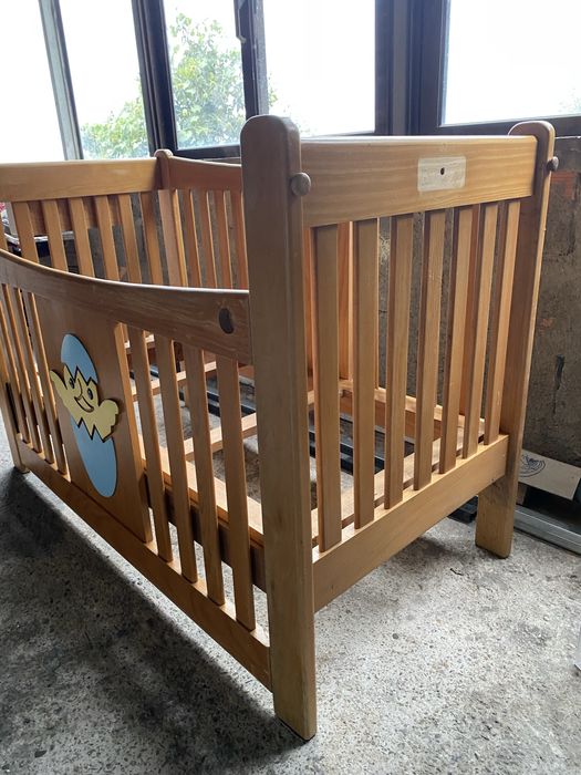 Cama de bebe com colchao