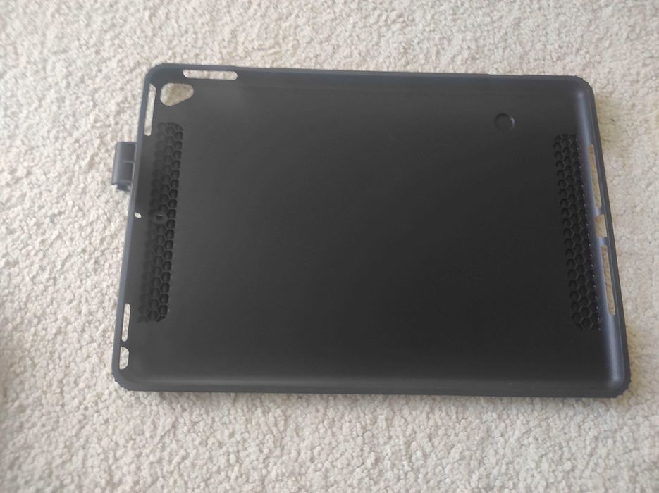 Etui z klawiaturą Synchro Omnitype do iPad Pro iPad Air czarne nowe
