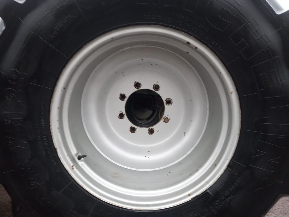 Kola do przyczepy rolniczej 825/20