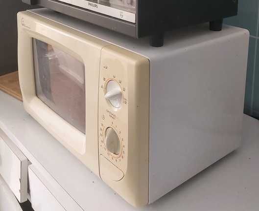 Micro-ondas DAEWOO