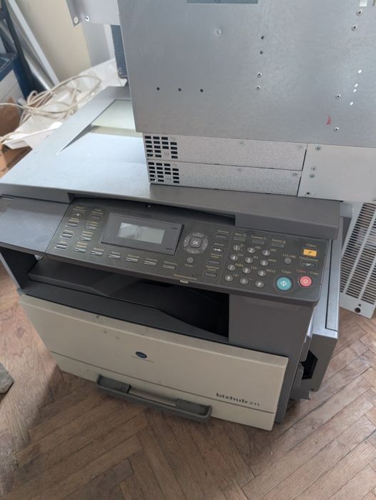 МФУ konika minolta bizhub 211