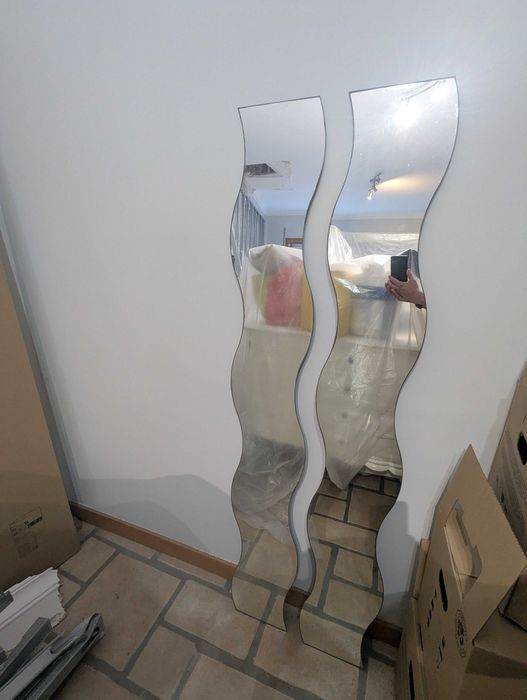 Espelhos decorativos ondulados