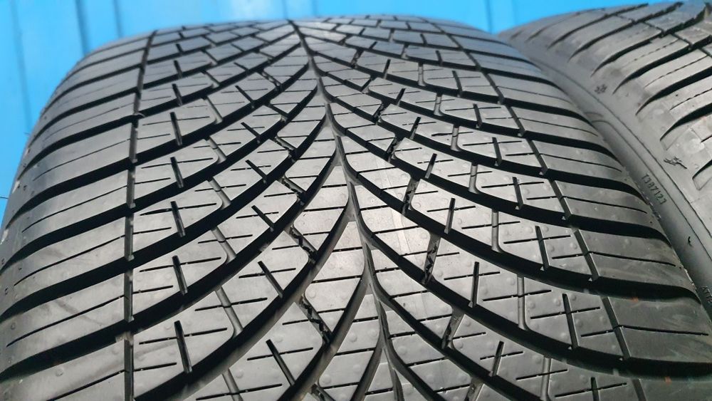 255/35 R19 Sprzedam opony całoroczne Goodyear ! Rok 2023