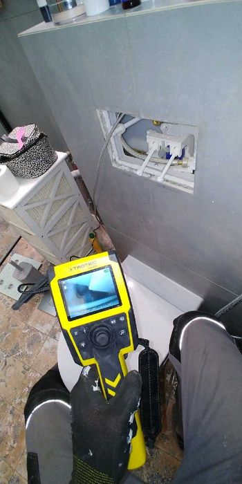 Lokalizacja Wycieków Wody Szukanie Wycieku Próby Ciśnieniowe