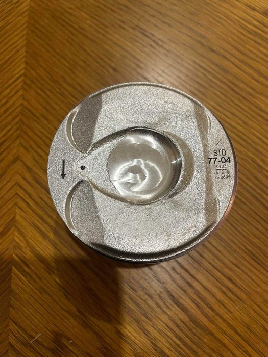 Поршень с кольцами BMW Mini N14B16C Peugeot Citroen 1.6 ep6cd 5fv