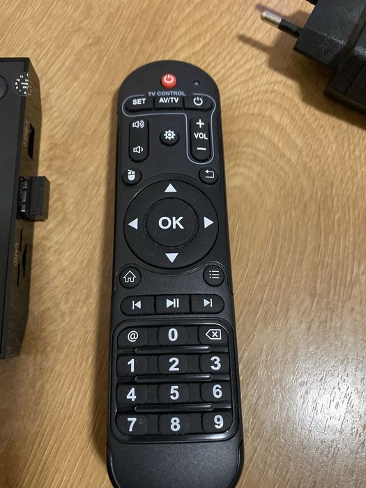 Приставка X 96 MAX+ TT TV Android player. RAM:4G ROM 32G