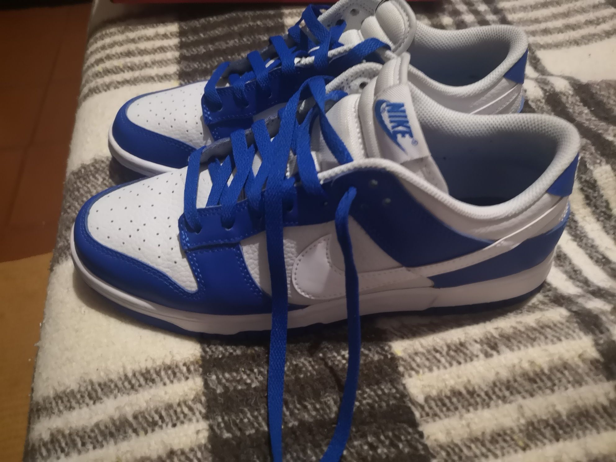 Nike dunk Alternate Kentucky unisex