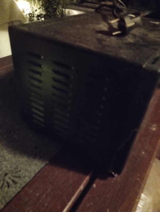 Mały piekarnik elektryczny. Krótko używany